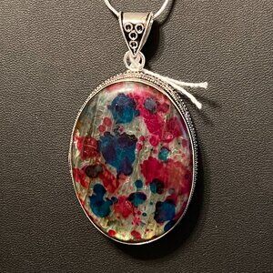 925 Marked Multi-colored Labradorite Pendant on Silvertone Snake Chain (204)